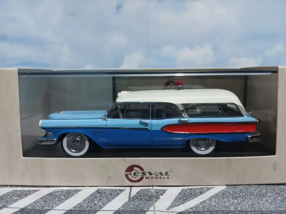 Esval Models 1958 Edsel Corsair Ambulance by Memphian Coachwork