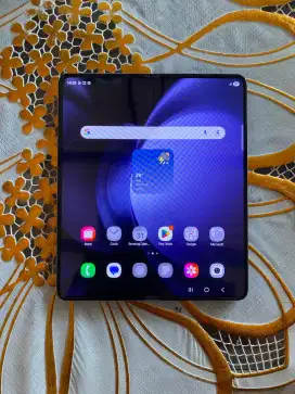 Samsung Galaxy Z Fold 5 5G
RAM 12/1TB
RESMI (Batangan)