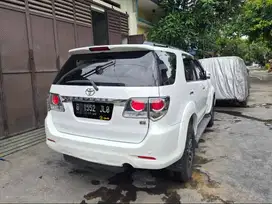 Toyota Fortuner G Bensin Matic AT Tahun 2015 Putih , 2014