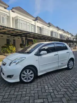 Toyota yaris tipe S manual