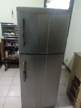 Jual kulkas bekas