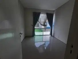 Rumah Minimalis Royal Residence