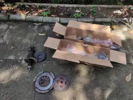 Shock bekas Daihatsu Sirion borong