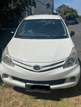 Xenia 2013 Putih