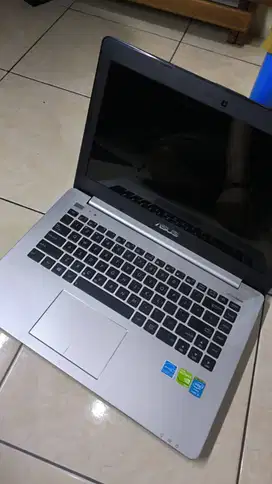 Laptop Asus A451L