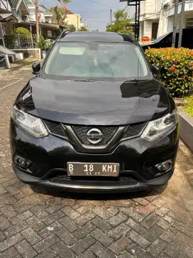 Nissan Xtrail T32 Hitam 2015