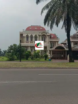 Rumah Dijual/Disewakan di Boulevard Utama Kota Wisata Cibubur