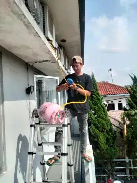 Jasa servis ac/servis AC panggilan