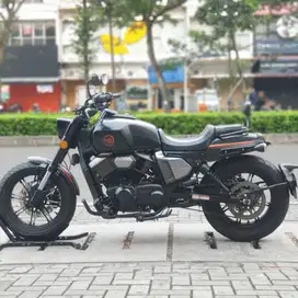 BENELLI KEEWAY V250 FI HITAM 2022 KM 16K PAJAK PANJANG SIAP GAS