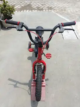 Sepeda Anak Element Spiderman ukuran 16