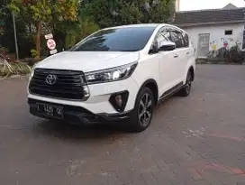 Innova Venturer AT Mobil Terawat Dan Seger Siap Pakai Harian