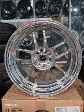 Velg racinghart cp035 Ring 18x9,5 pcd 5x114,3 ET 25 polish mirror.