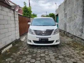 Toyota Alphard 2013