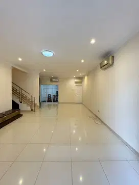 Disewakan rumah city resort