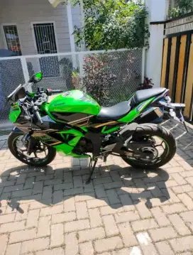 Dijual Motor Kawasaki Ninja 250
