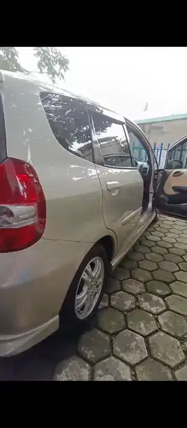 Honda Jazz 2004 Bensin