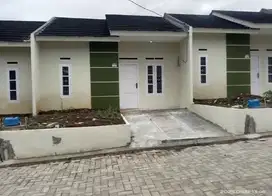 Rumah subsidi konsep cluster Nyaman asri dekat stasiun Parung kuda