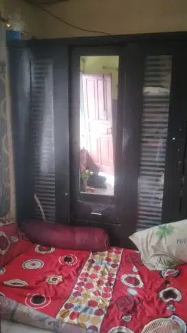 Lemari kayu 3 pintu