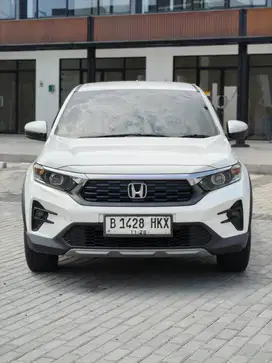 [LOW KM] HONDA WRV E AT 2023 PUTIH