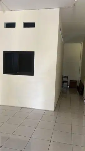 Ruko Melong Cijerah 2 1/2 Lantai Lokasi Ramai Dan Strategis Siap Pakai