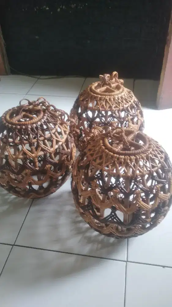 Lampion rotan untuk lampu
