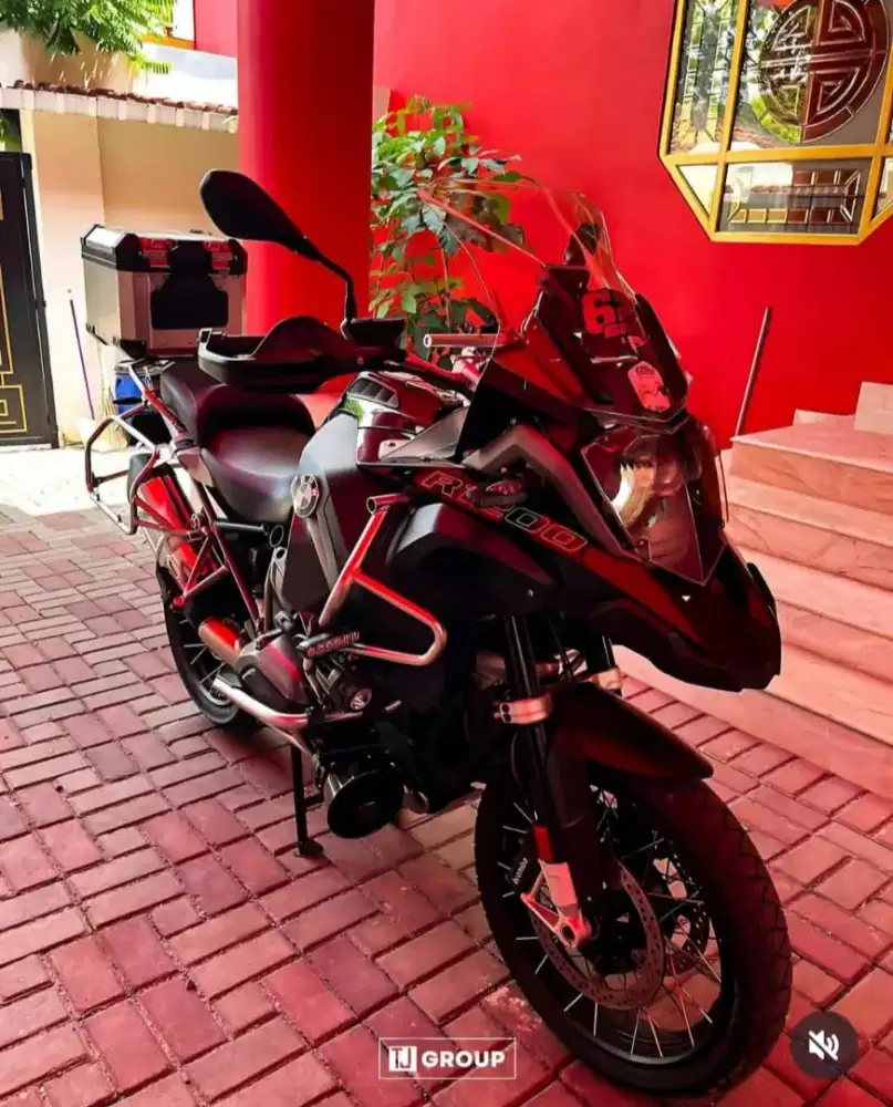 FOR SALE!! BMW GS 1200 K51 TRIPLE BLACK 2017