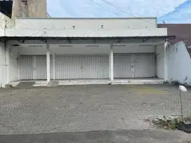 DISEWAKAN TEMPAT USAHA KOMERSIAL RAYA JEMURSARI