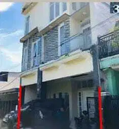 DILELANG Rumah murah 3 lantai bagus SHM di Komplek Gading Junti Asri