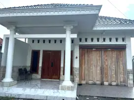 Rumah Bagus Halaman Luas dekat Jalan Imogiri Timur