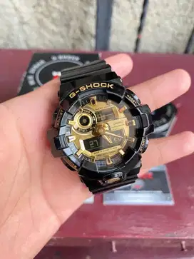 G-Shock GA 710GB Black Glossy Gold Original