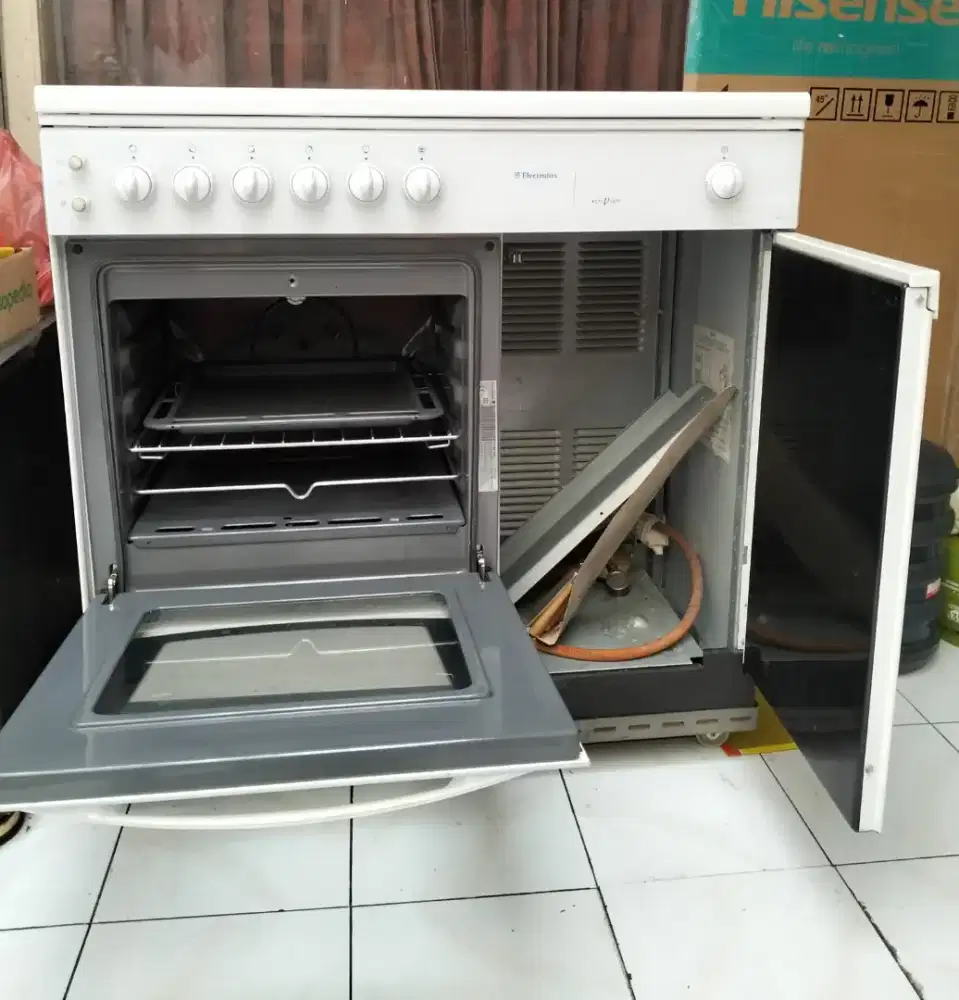 Jual murah  oven electrolux type EK 9715