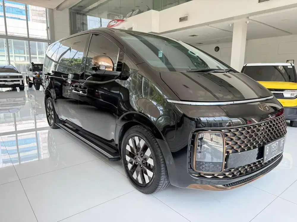 Hyundai Staria 2.2 Signature 2022 nik 22 7seater