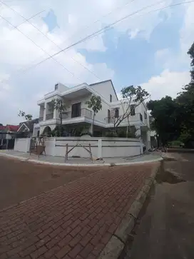 Rumah Hoek Di Kencana Loka BSD