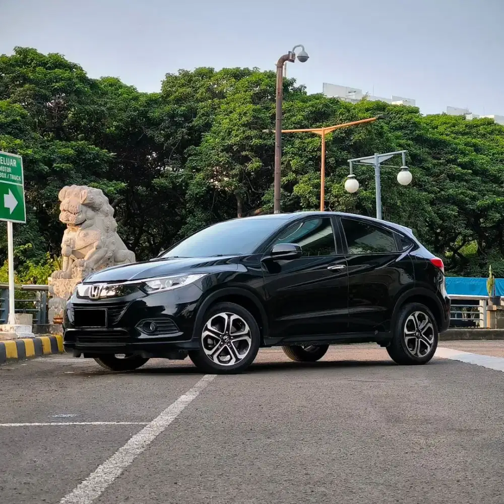 { TDP 10 JUTA } HRV 1.5 E CVT 2021