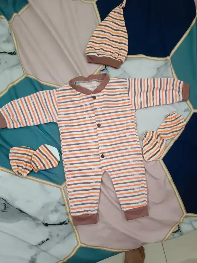 jumper bayi 0-6 bulan