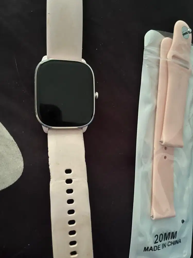 Jam tangan Amazfit GTS Mini 4 warna pink