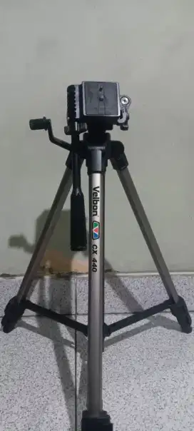Tripod dan Tas Kamera