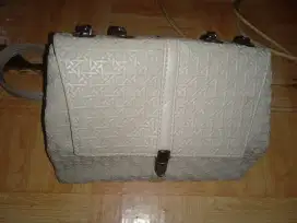 Tas elegan perempuan
