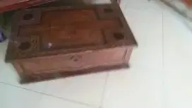 Di jual meja dan bangku 4 kayu jati asli