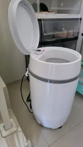 Mesin cuci portable mito