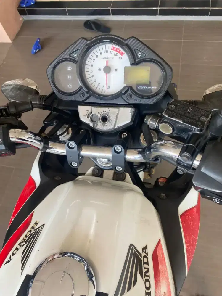 Honda CB 150R 2014