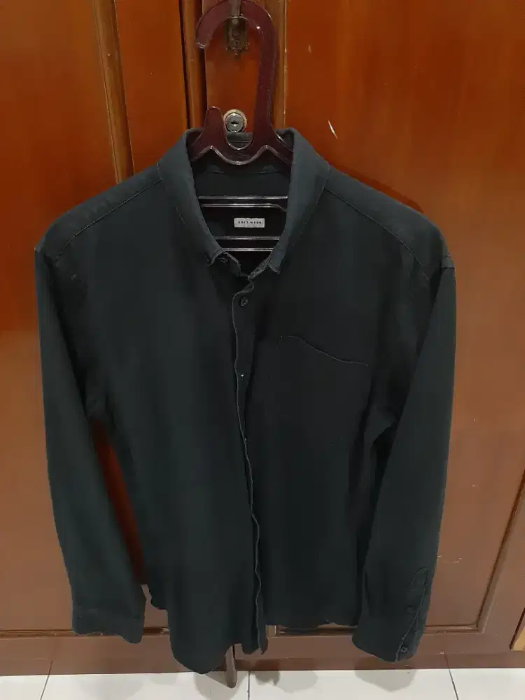Kemeja Executive Oxford Panjang Warna Hitam Size16 Slim Fit Like New