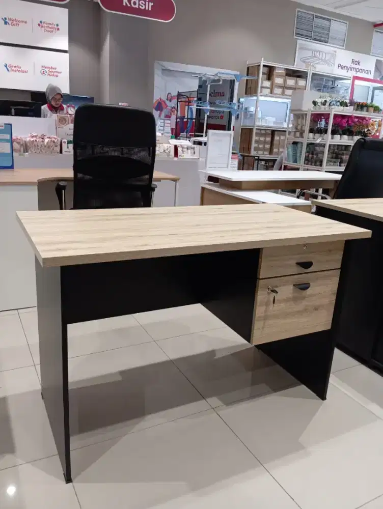 Ready stok terbatas! Meja kantor/ meja kerja minimalis