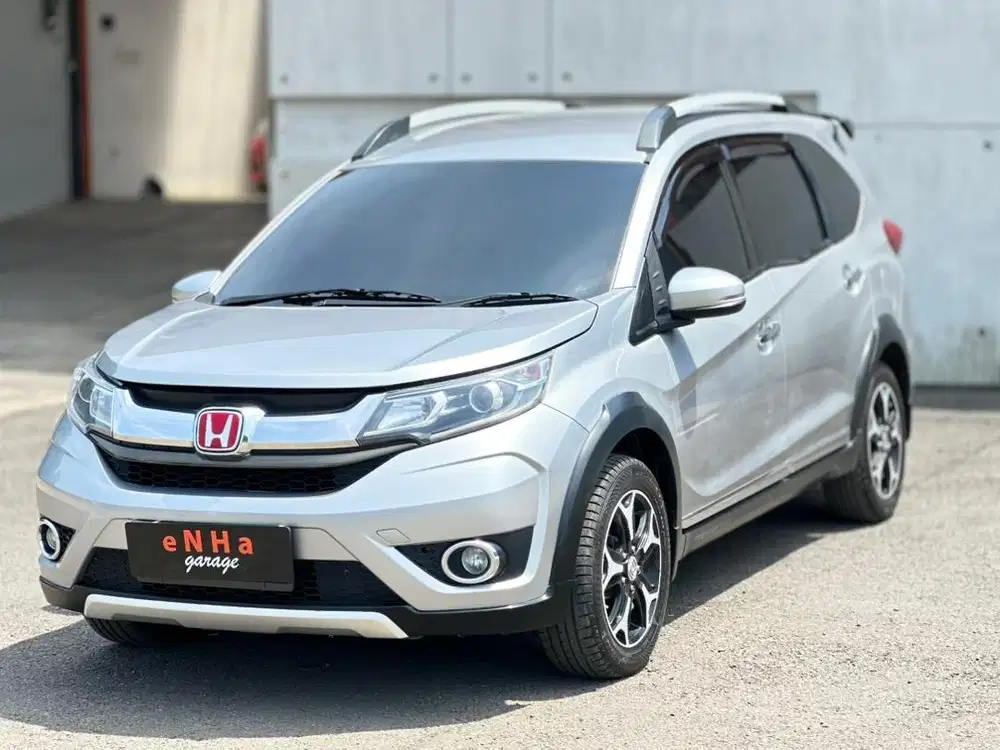 Tangan Pertama. Honda BRV PRESTIGE 1.5 A/T 2017.. eNHa garage Semarang