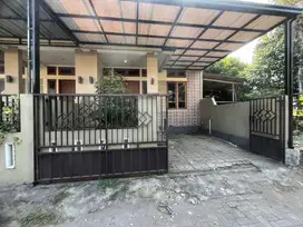 Disewakan Rumah Cantik di Gamping dekat kampus 30jt/Tahun