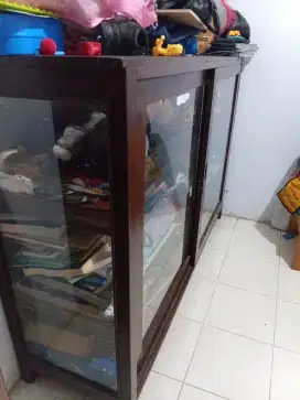 Etalase kuno kayu jati tua asli tahun 80an
