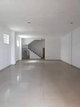 Cicendo, Bandung Ruko 3 Lantai lokasi sangat ramai Cocok utk usaha dll