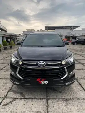 ( TDP 54 JUTA) TOYOTA INNOVA VENTURER 2.4 DIESEL 2017 AT HITAM