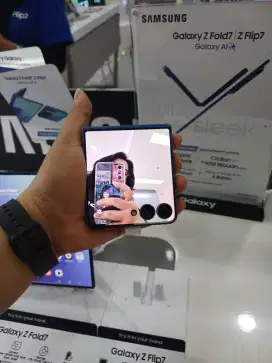 SAMSUNG GALAXY Z FLIP 7 RESMII