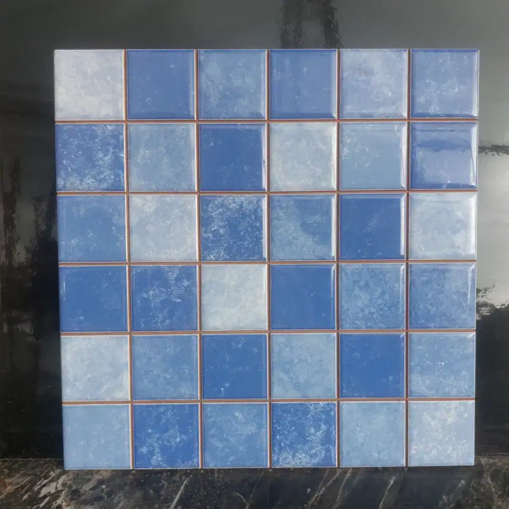 keramik kolam renang 30x30 percut medium mbl